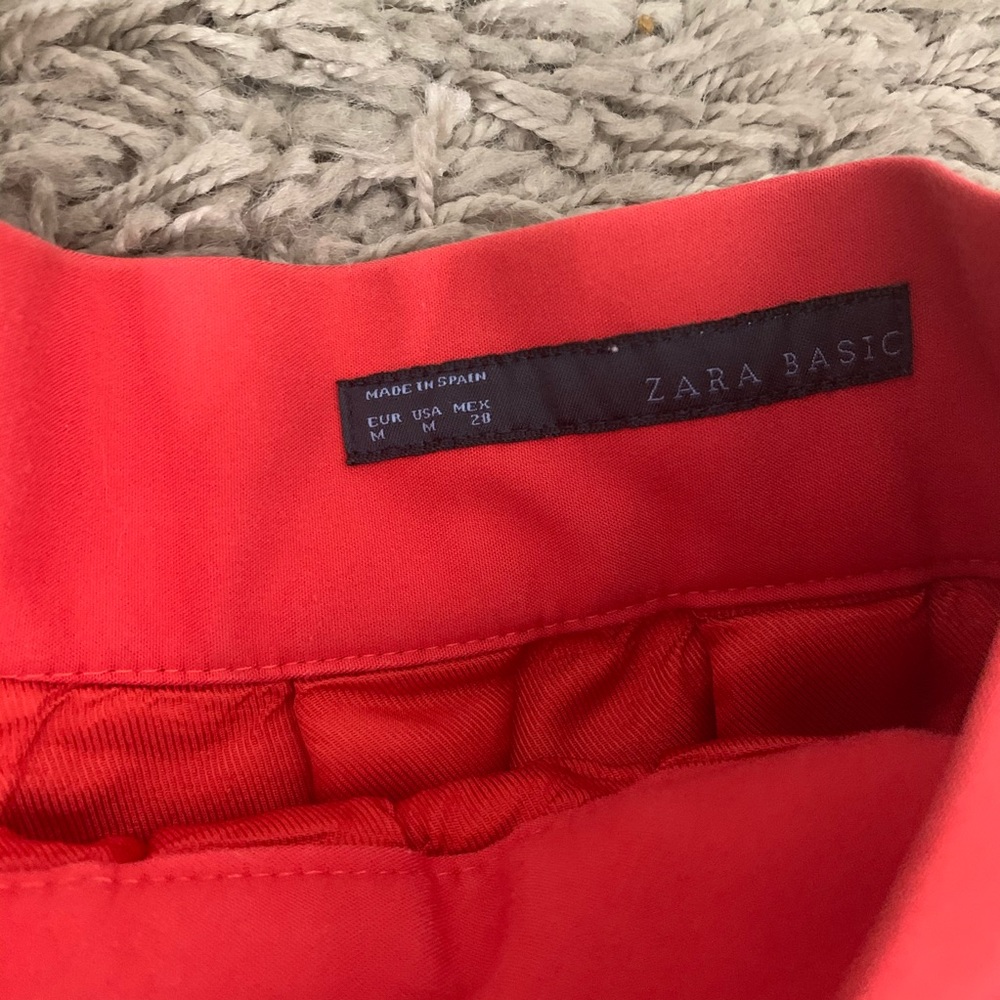 Zara// coral mini skirt size medium - Picture 3 of 4